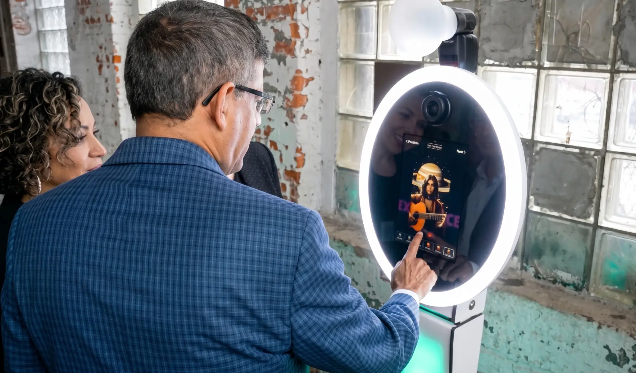 Photo-guest-in-suit-using-ai-photo-booth-for-events-at-gala